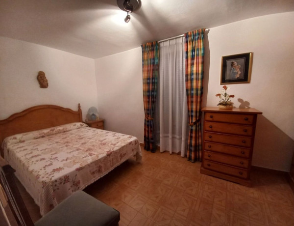 Chalet adosado en venta en calle Río Arlanzón