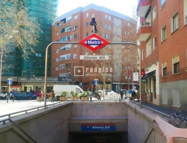 Garaje en venta en calle de Santa Hortensia