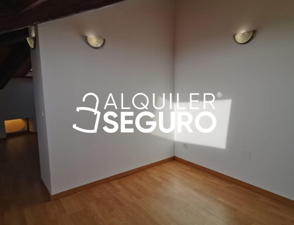 Alquiler de Estudio en calle Julio Monjas