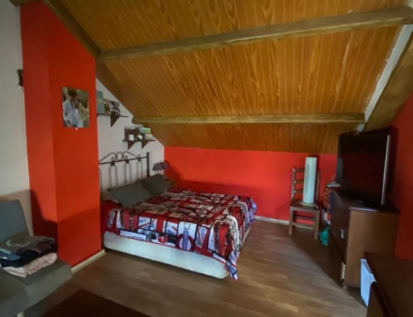 Chalet adosado en venta en calle Manuel Martín Robles, 1