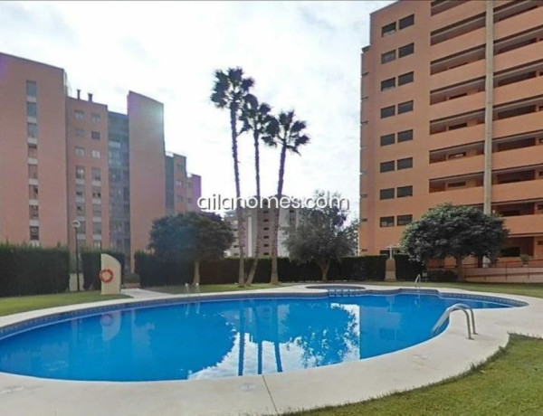 Piso en venta en avenida Mestral