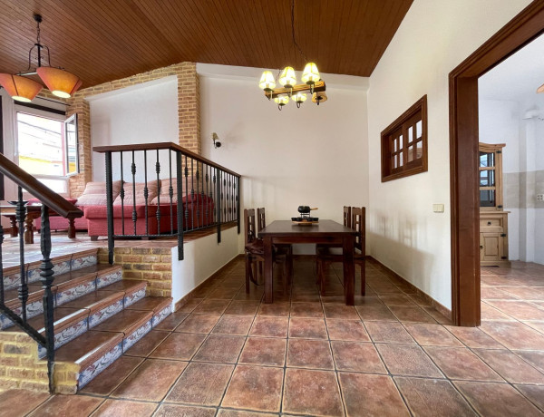 Chalet pareado en venta en calle Montaña de Humiaga, 67