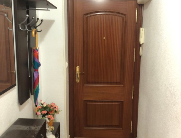 Piso en venta en calle Capitiellos, 9