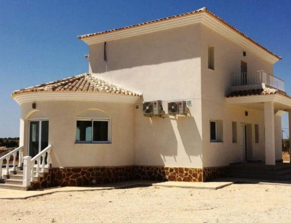 Casa o chalet independiente en venta en Pinoso