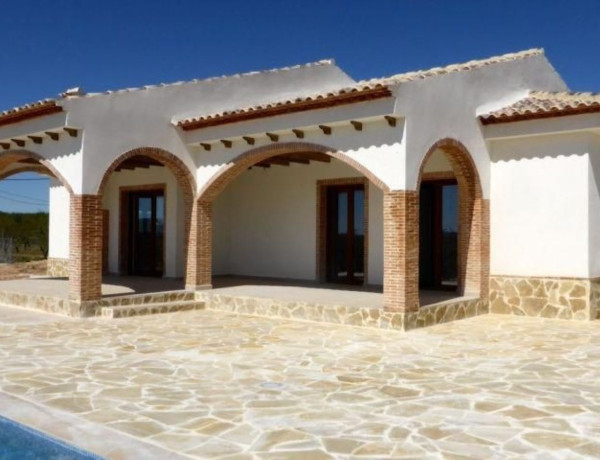 Casa o chalet independiente en venta en Pinoso