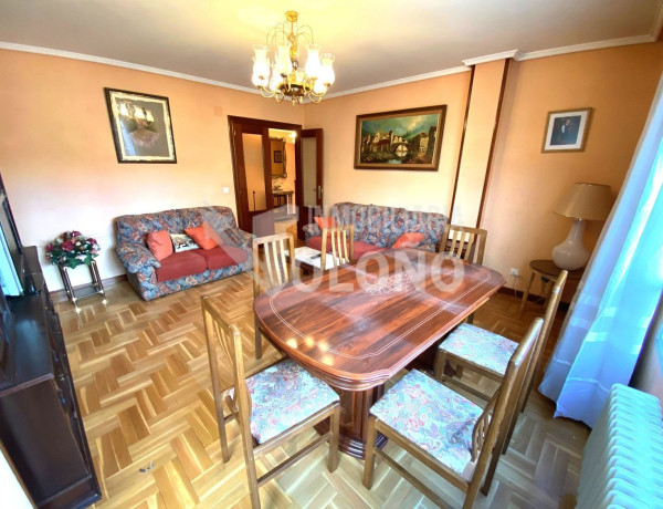 Piso en venta en Camilo Jose Cela, 8