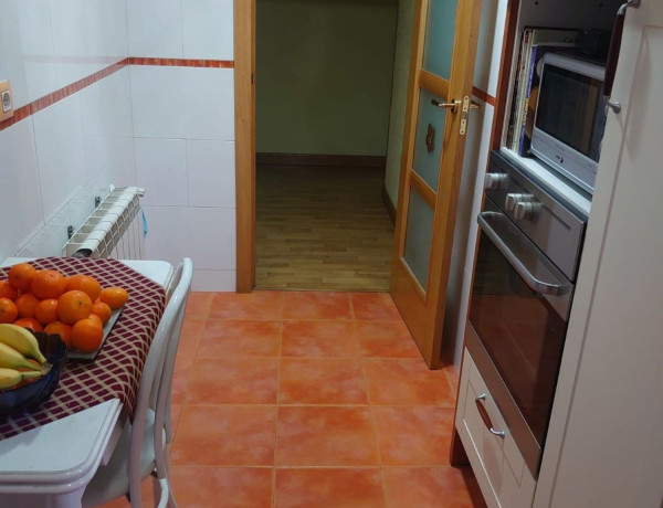 Piso en venta en calle de Eugenia de Montijo, 99