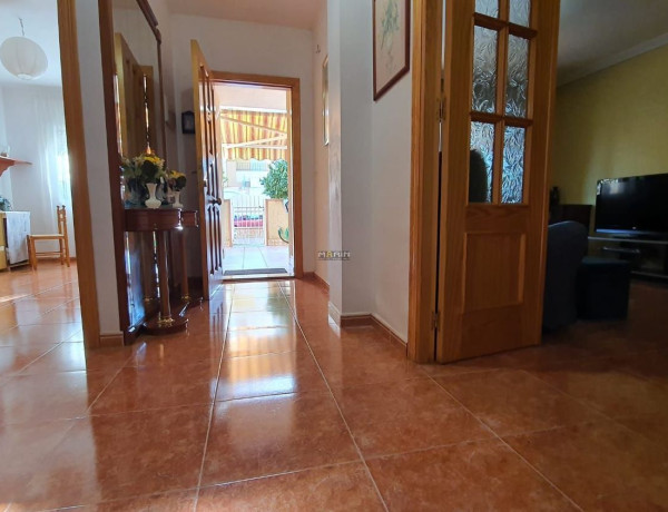 Chalet pareado en venta en Urb. Los Alcazares, Los Alcázares