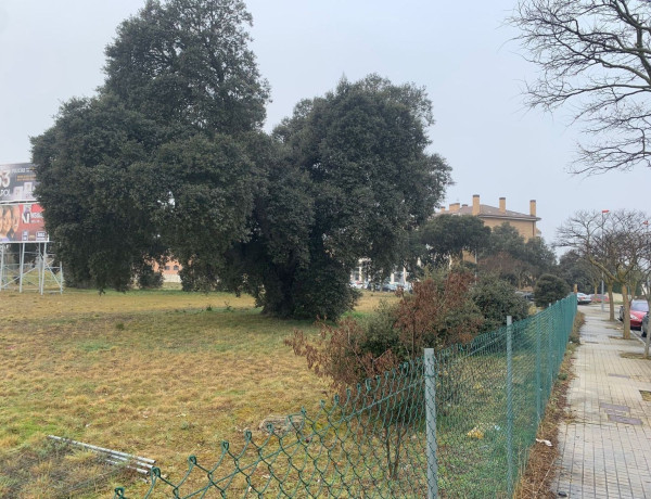 Terreno en venta en calle de la Ciudad de Toledo, 6