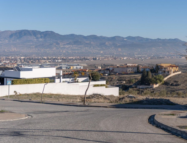 Terreno en venta en calle Balcon de Granada