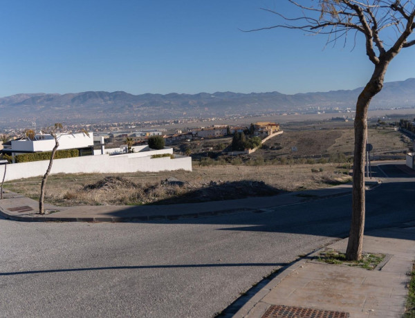 Terreno en venta en calle Balcon de Granada