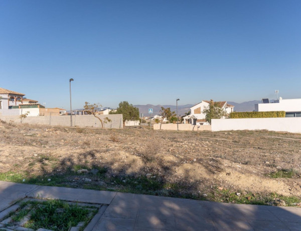 Terreno en venta en calle Balcon de Granada