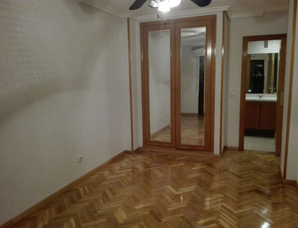 Piso en venta en Noreste