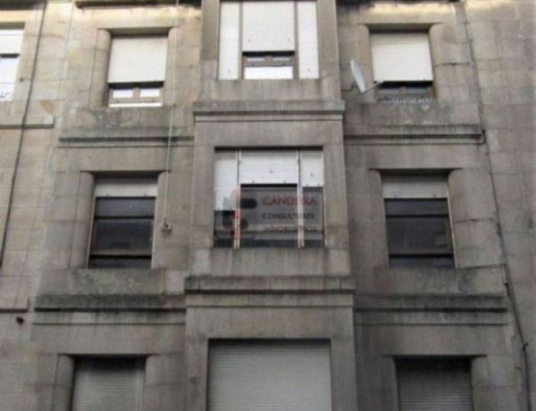 Edificio de uso mixto en venta en calle do Ecuador