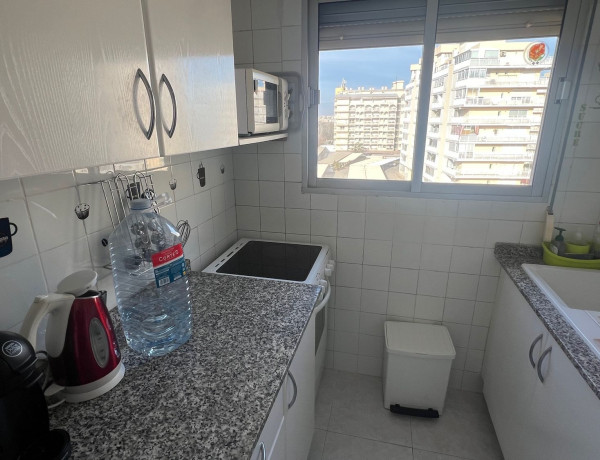 Piso en venta en avenida Papa Luna, 9