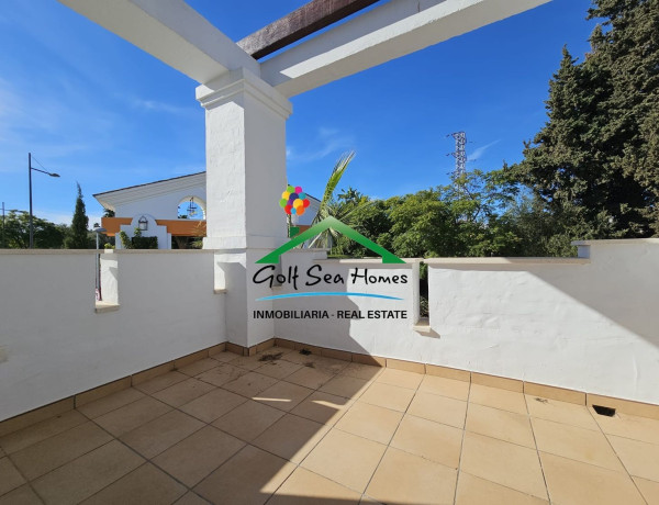 Chalet pareado en venta en Urbanización Los Naranjos de Marbella, 39