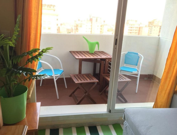 Piso en venta en Domingo Ortega, 25