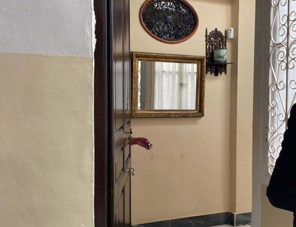 Edificio residencial en venta en calle Larios