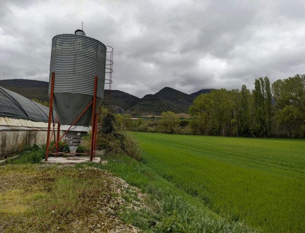 Terreno en venta en calle Santa María