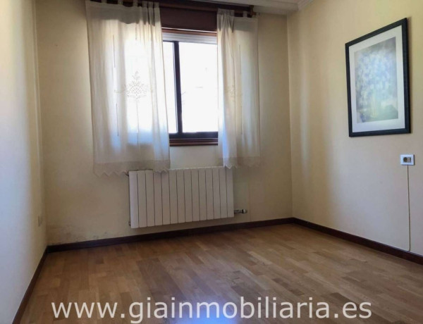 Chalet adosado en venta en calle Antonio Palacios