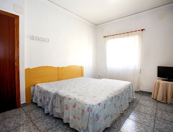 Casa de pueblo en venta en Centro Urbano