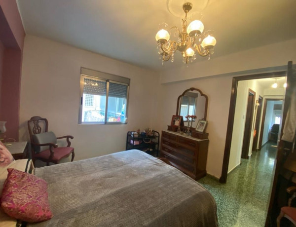 Piso en venta en avenida Corts Valencianes, 48