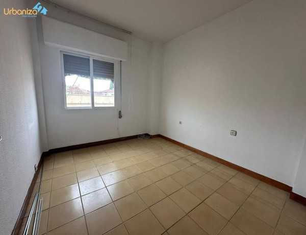 Piso en venta en calle Antonio Montero Moreno