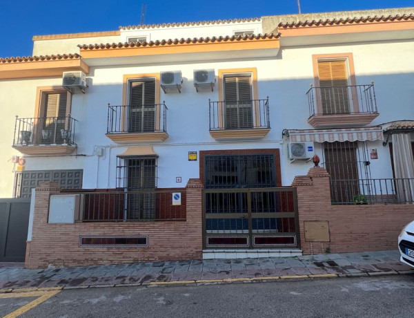 Chalet adosado en venta en calle los Balcones, 6