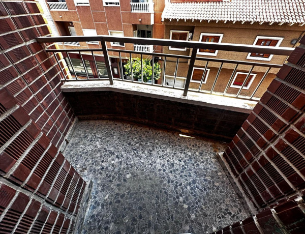 Piso en venta en calle Comunidad Valenciana