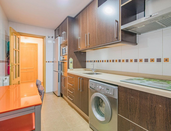 Piso en venta en calle presbitero, 4