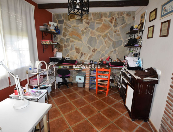 Casa o chalet independiente en venta en calle Clavel