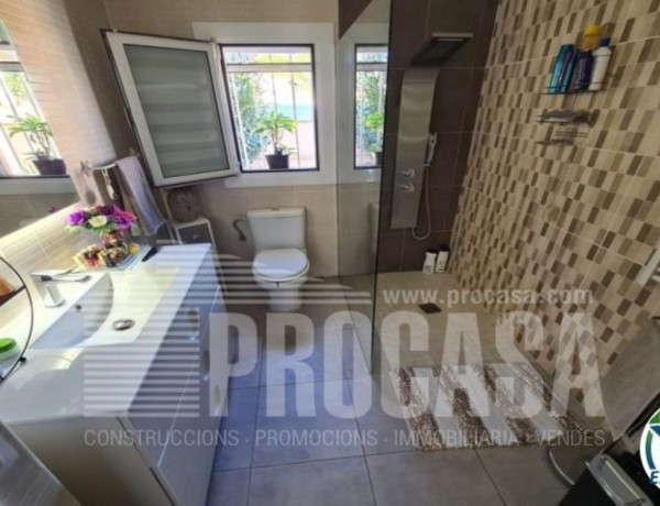 Casa o chalet independiente en venta en calle Vallès Oriental