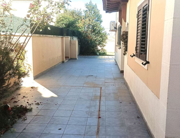 Chalet pareado en venta en Urb. El Ortigal, Guamasa-Los Baldíos