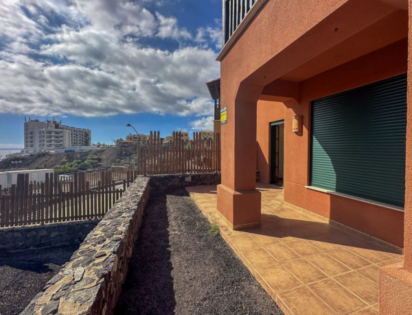 Chalet adosado en venta en calle de Las Higueras