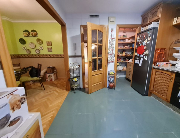 Chalet adosado en venta en Urb. Huerta Rosales, Huerta Rosales - Valdepasillas