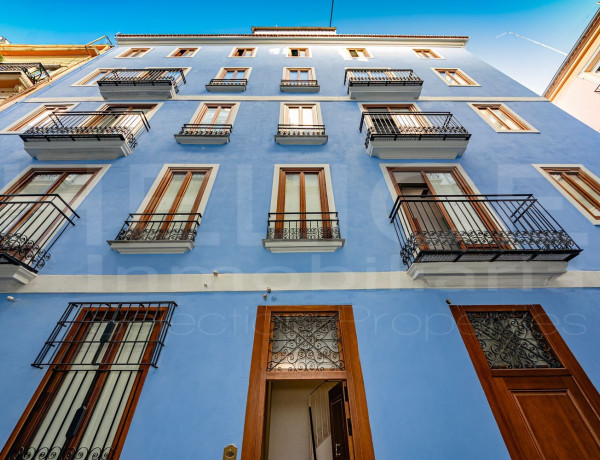 Edificio de uso mixto en venta en calle de la Nau, 9