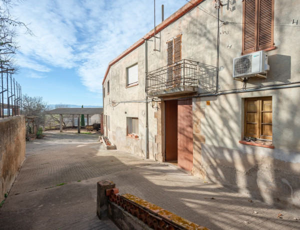 Casa de pueblo en venta en calle de Sant Genís