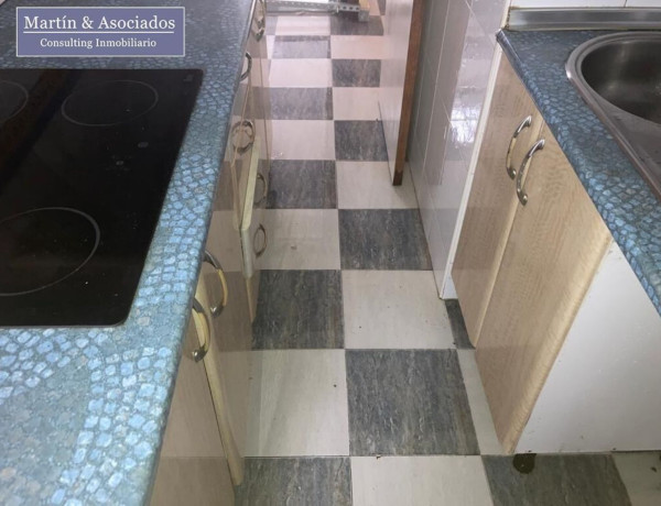 Piso en venta en Barriada Villegas