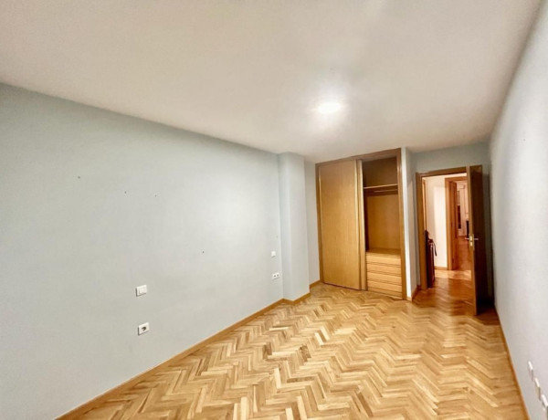 Piso en venta en Urb. San Lorenzo, Vía Roma