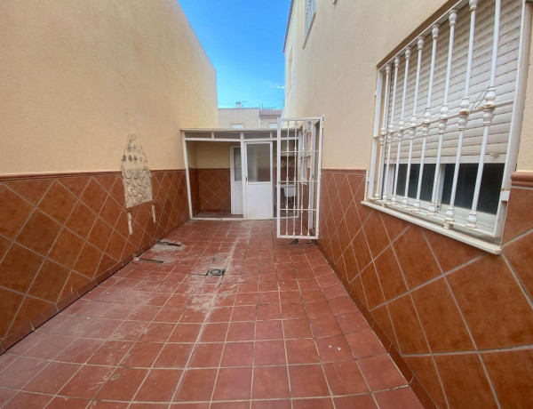 Casa o chalet independiente en venta en calle Arquímedes