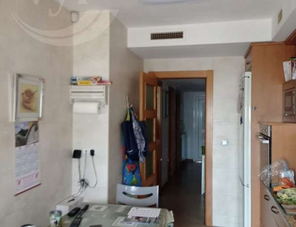 Chalet adosado en venta en calle Luis Buñuel