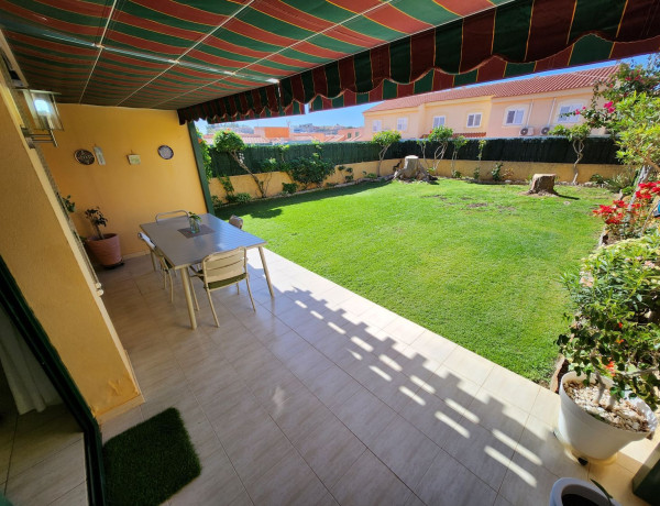 Chalet pareado en venta en calle Vicente Blasco Ibáñez, 6