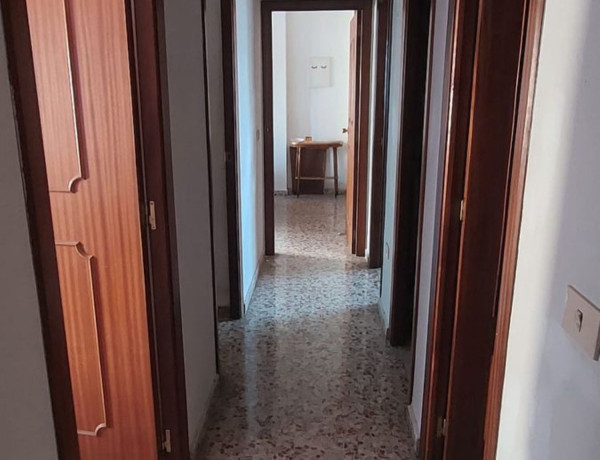 Piso en venta en Hermanos Falcó - Sepulcro Bolera