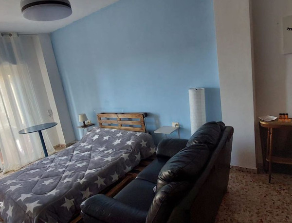 Piso en venta en Hermanos Falcó - Sepulcro Bolera