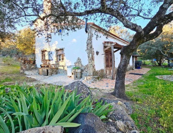 Finca rústica en venta en Higuera de la Sierra