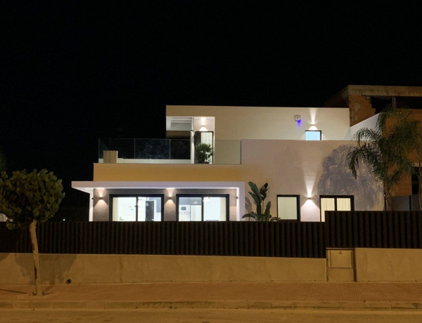 Casa o chalet independiente en venta en Daya Nueva