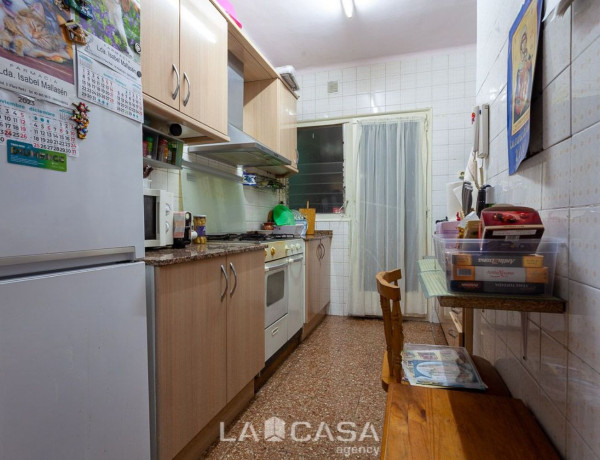 Piso en venta en El Castell-Poble Vell