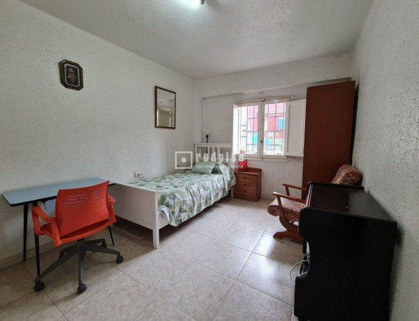 Piso en venta en Torrefiel