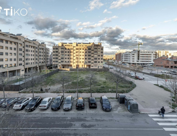 Piso en venta en avenida de la Gavia