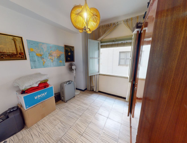 Piso en venta en calle Ginés García Esquitino